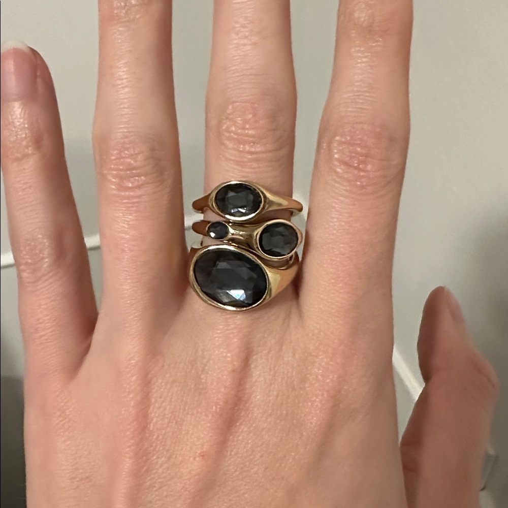 UNO de 50 Gold Ring with Crystals - Picture 8 of 9